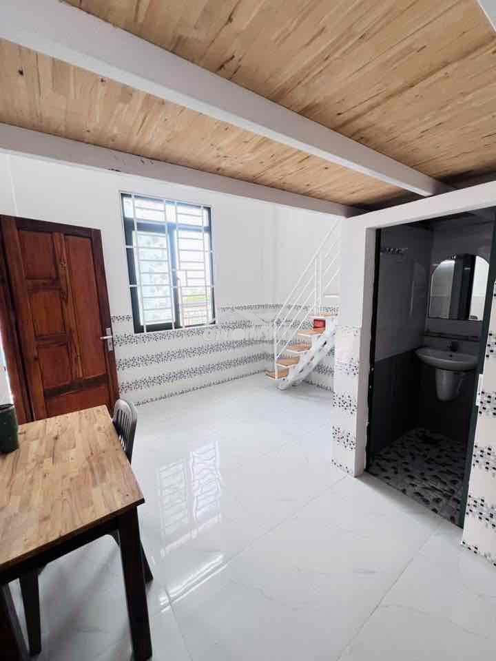 Cho thuê phòng có ban công riêng - 3