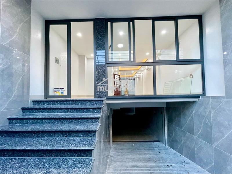 Nhà đường phổ quang diện tích: 5x20m hầm trệt 4 lầu cho thuê