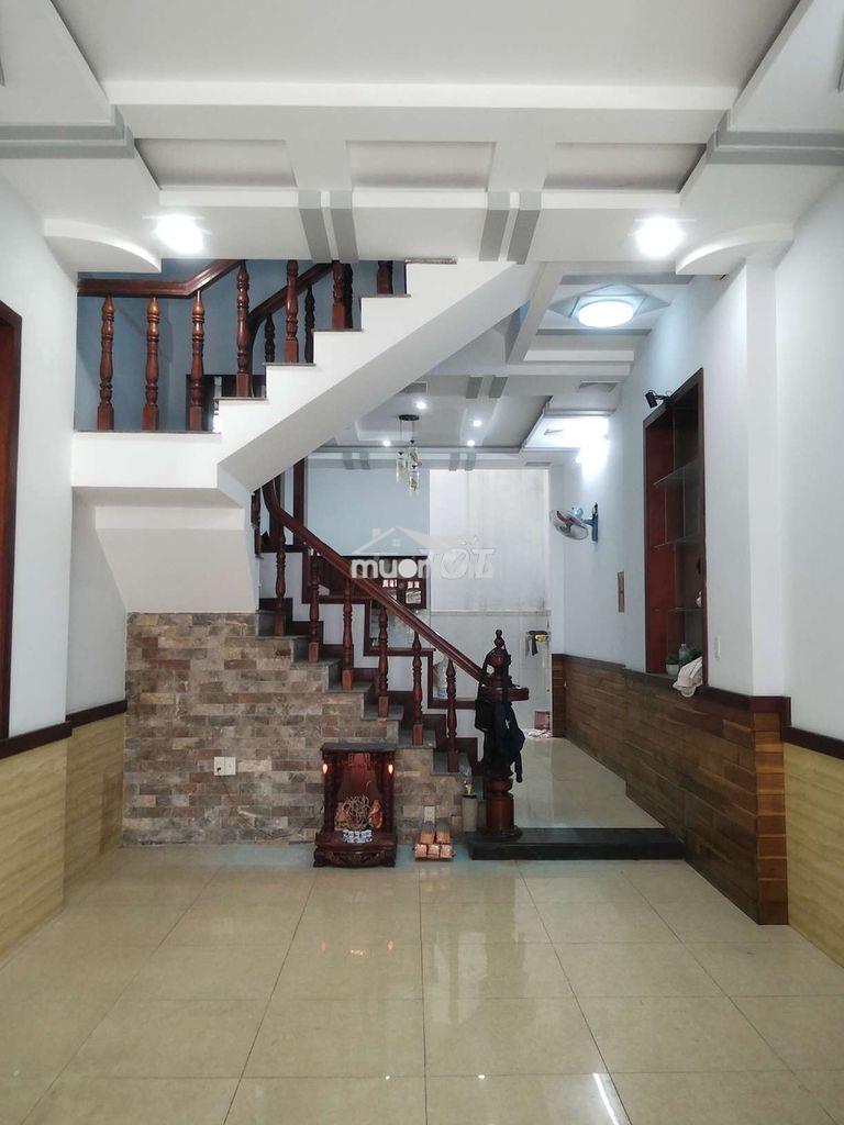 Nhà đòng tâm 5 triệu . 