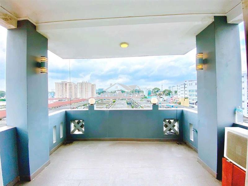Bancol rộng - 1pn thang máy - gần chợ hồ thị kỷ đi bộ vài phút