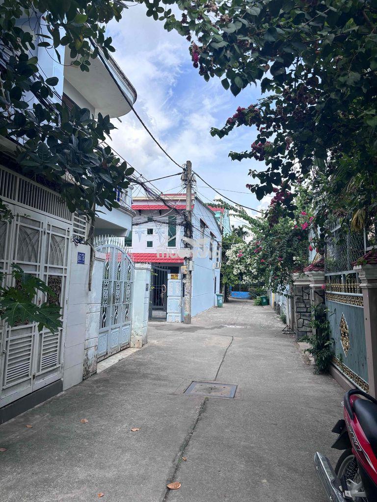 Nhà sổ hồng riêng ngay chợ hiệp bình