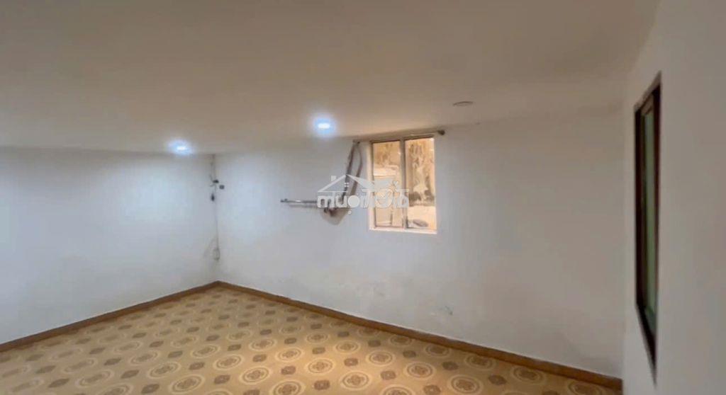 Cho thuê phòng 30m2, mặt tiền nguyễn tất thành quận 4 - 2