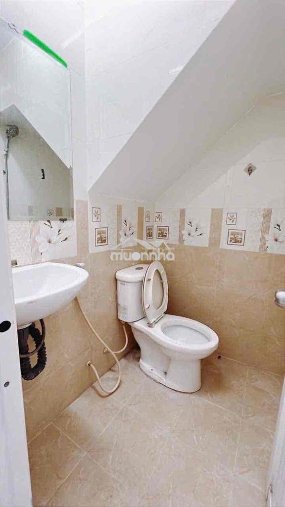 🌈 Bán nhà đẹp 3 tầng bến vân đồn q4 sát bên q1 hẻm 4m - 4