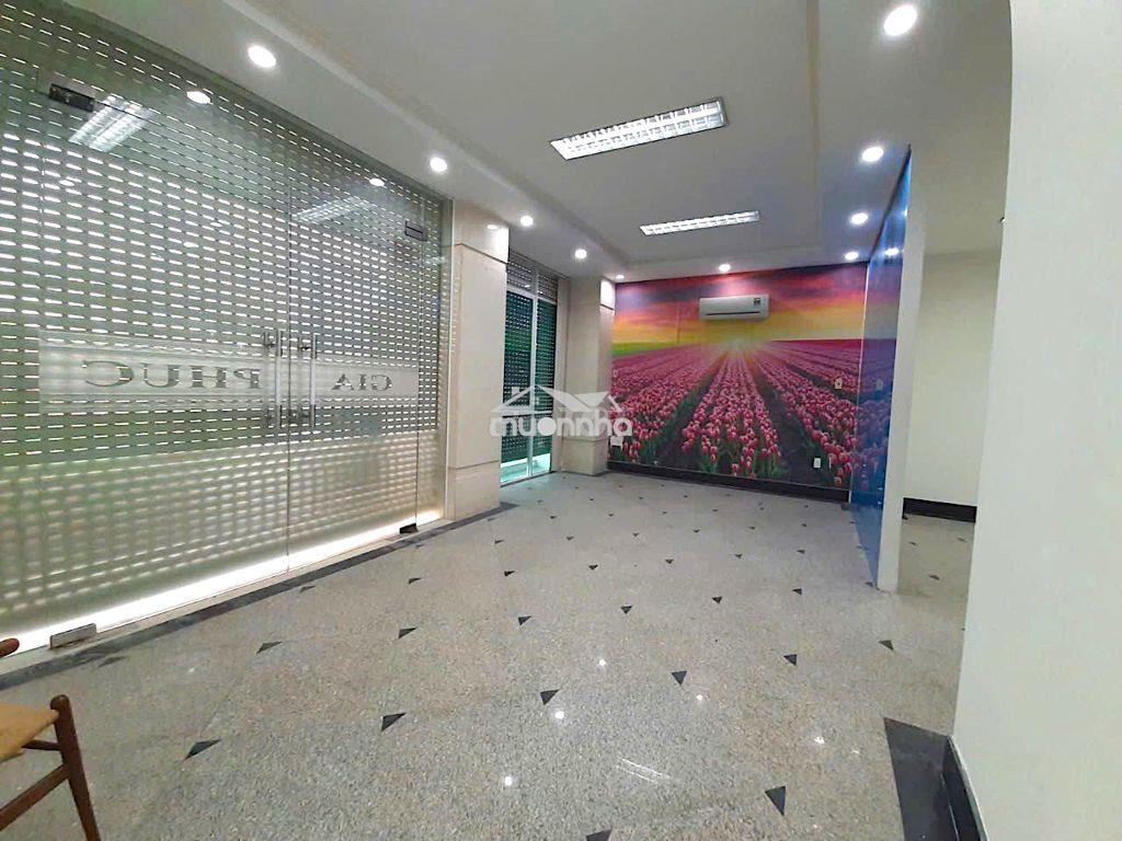 Cho thuê văn phòng mặt tiền lương định của - thang máy - trống suốt - 2