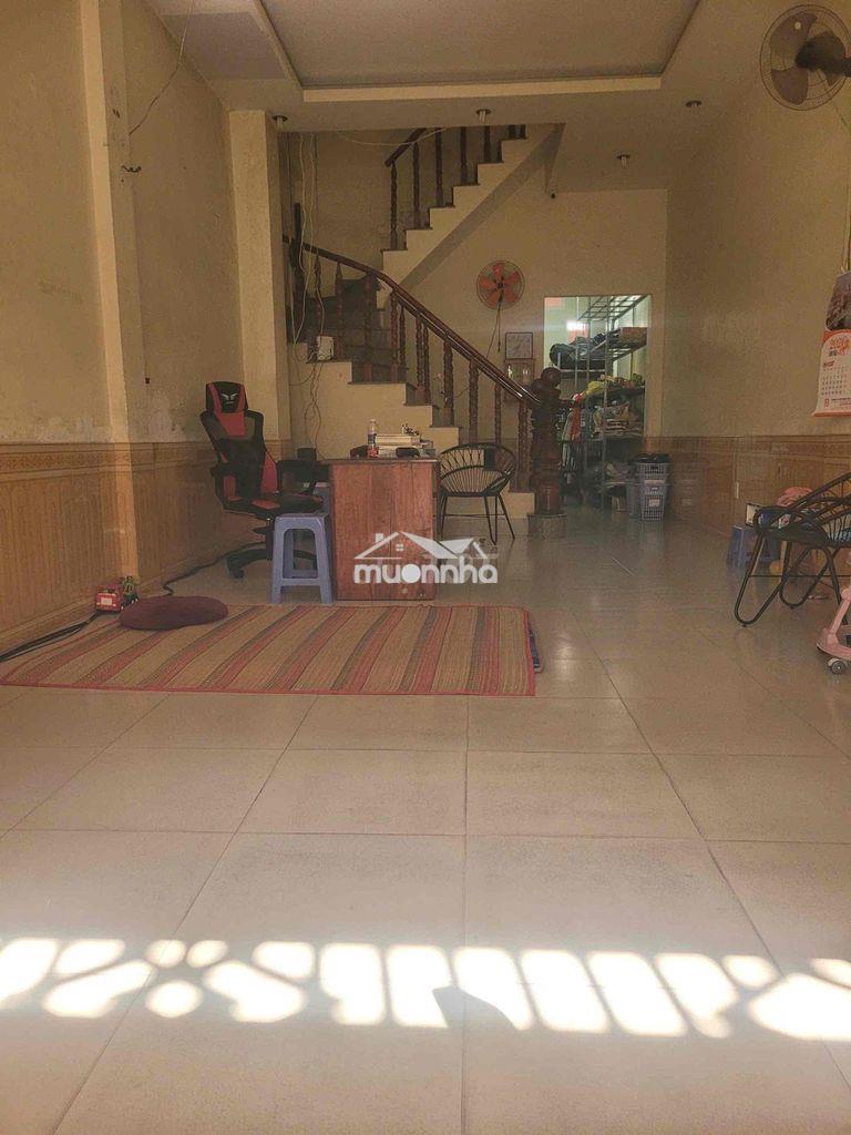 Cho thuê nhà 4x20 nguyễn xí 2 tầng hẻm xe tải chỉ 14tr/tháng