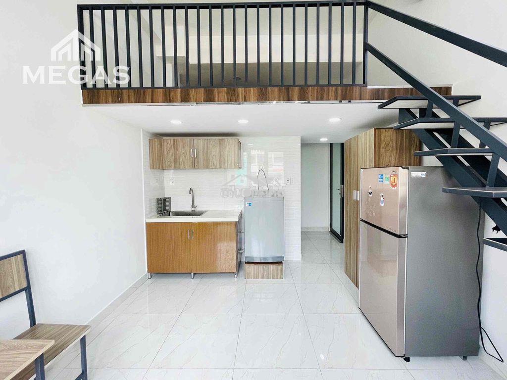 Duplex ban công - toà nhà thang máy - full nội thất giáp q.5 - 4