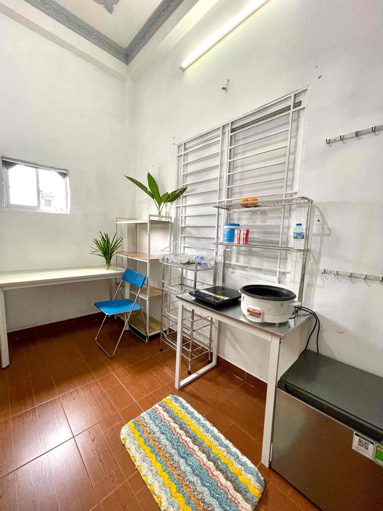 Phòng full nội thất, cửa sổ, wc - 4