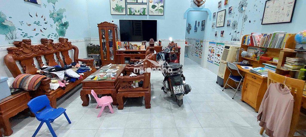 Cần bán nhà mặt tiền đường bình chuẩn 72 - 4