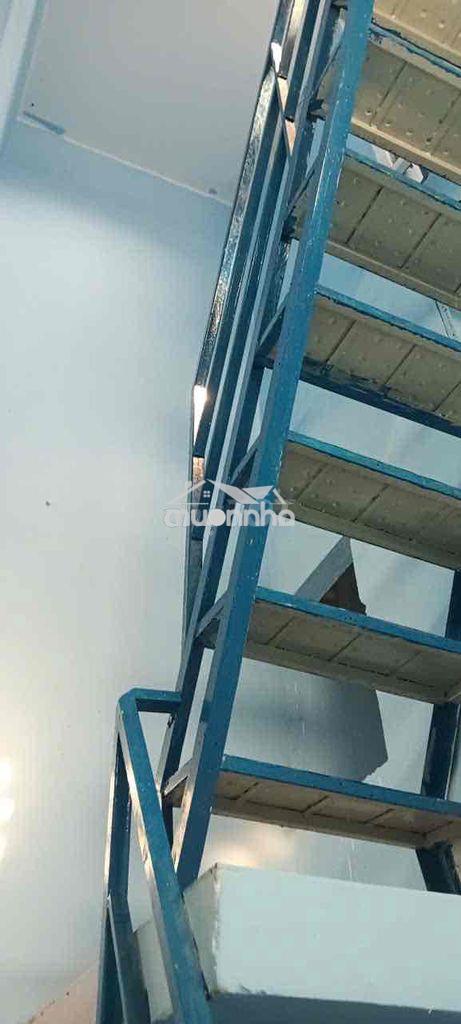 Cho thuê nhà hẻm dht02. 3m x 8m. lửng. lầu. 2pn. 2wc. giá 5 triệu - 3
