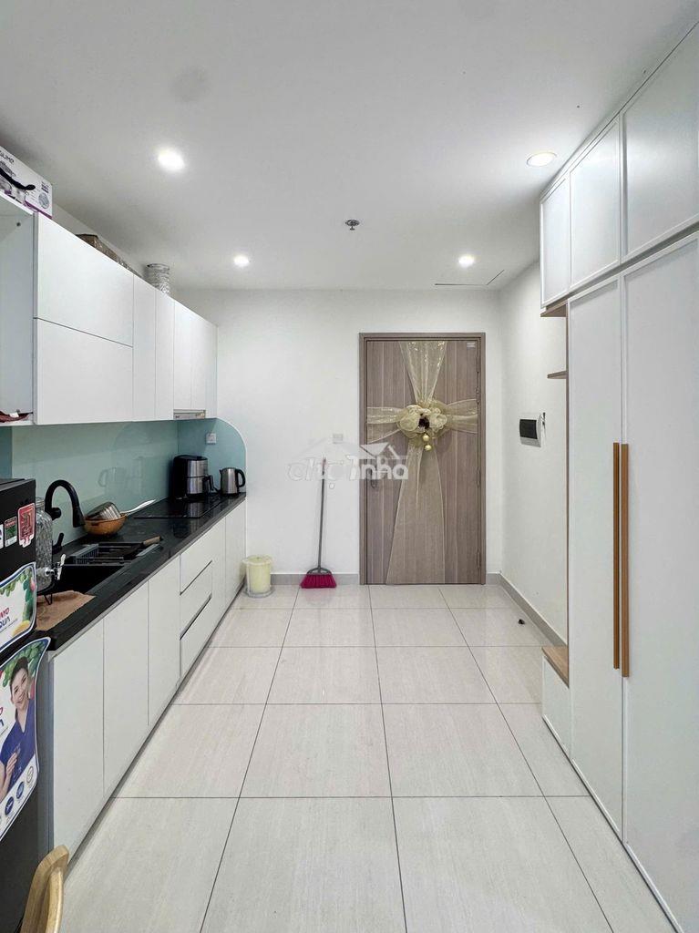 Cho thuê căn hộ góc 2pn+ vinhomes grand park full nội thất view hồ bơi - 3