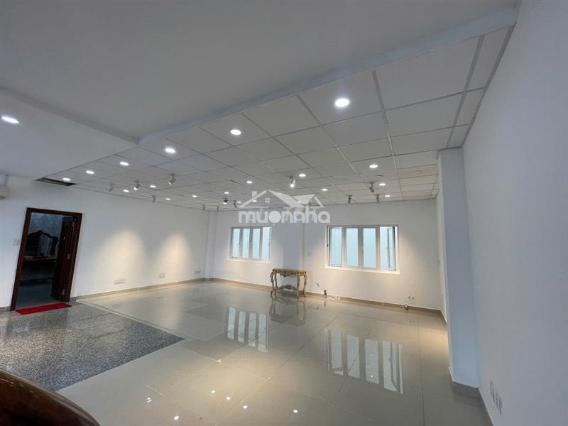 Cần cho thuê nguyên căn hẻm 12 trần thiện chánh. dt: 5 x 20m, 3 lầu.