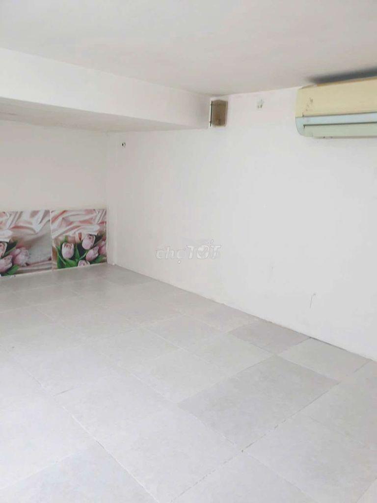 Nhà-nc-2pn-2wc-gia-7,5tr-tl-huynh văn bánh-p11-q.phú nhuận  - 4