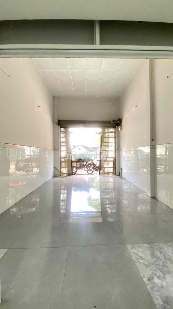 Cho thuê nhà 4 x 20 phú định q8 giá 12tr-hẻm 8m sát mặt tiền-trệt,lửng - 4