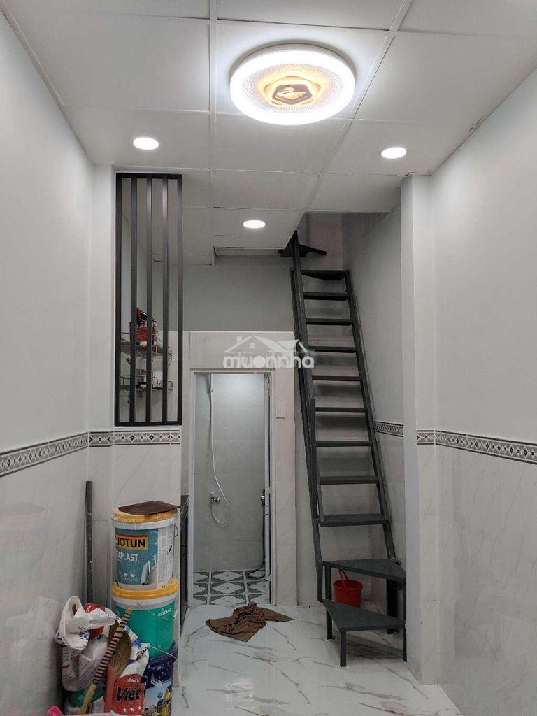 Nhà 2 lầu đúc hẻm nhỏ lạc long quân tphcm - 3
