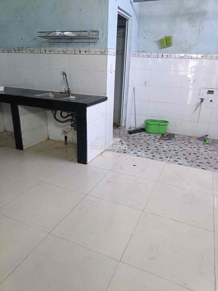 Cho thuê nhà tân thới hiệp q12 vừa ở làm nghề 150m 6tr hxh giáp gv - 3