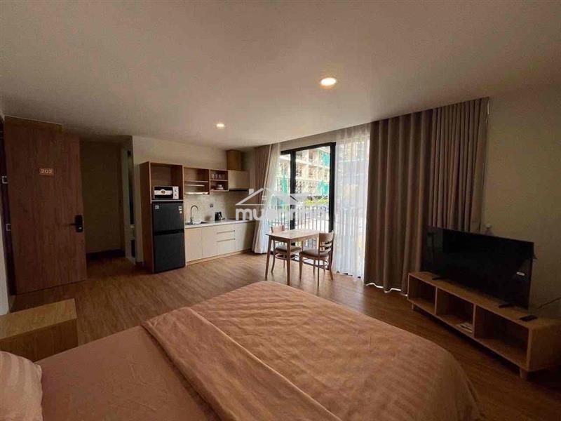 Căn hộ ban công rộng 35m2 full nt ngay lạc long quân - đông hồ - ni sư