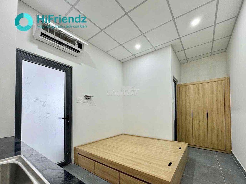 Trống sẵn 1 phòng mới tinh nhà mới xây sát q1 - 3