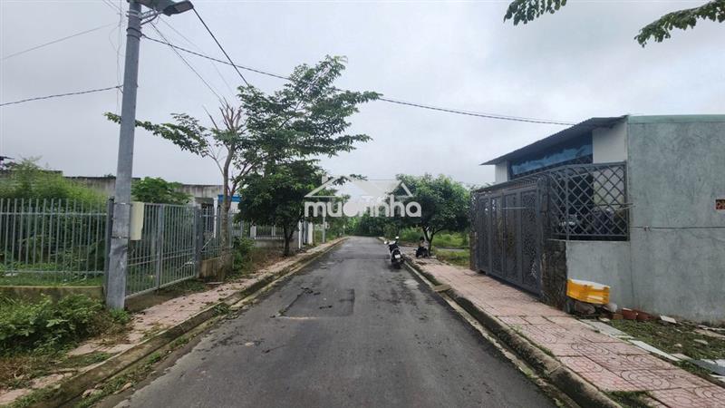 Đất 108m2 mặt tiền nhựa rộng 9m ngay trường quốc tế trịnh hoài đức