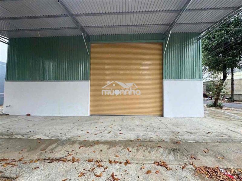 Cho thuê kho mới 450m2 giá 30triệu gần ngay trung tâm thành phố mới