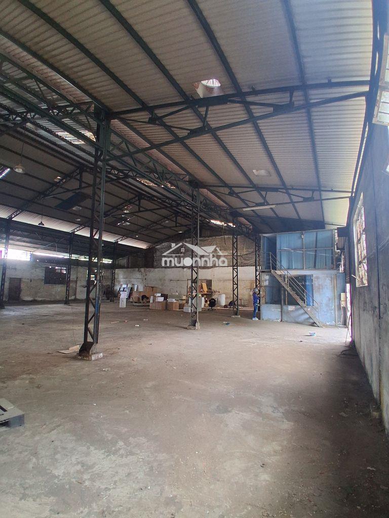 Cần cho thuê nhà xưởng ngang 25m dài 26m gần ngã tư bình phước