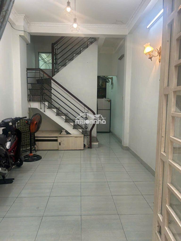 🔥 Xách vali vào ở ngay! nhà 3 tầng - 5pn - sát đh bách khoa - 12 tr