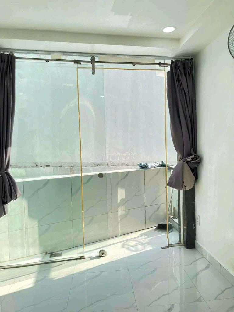 Cho thuê phòng lầu 1. đường huỳnh văn bánh, phường 11.quận phú nhuận - 4