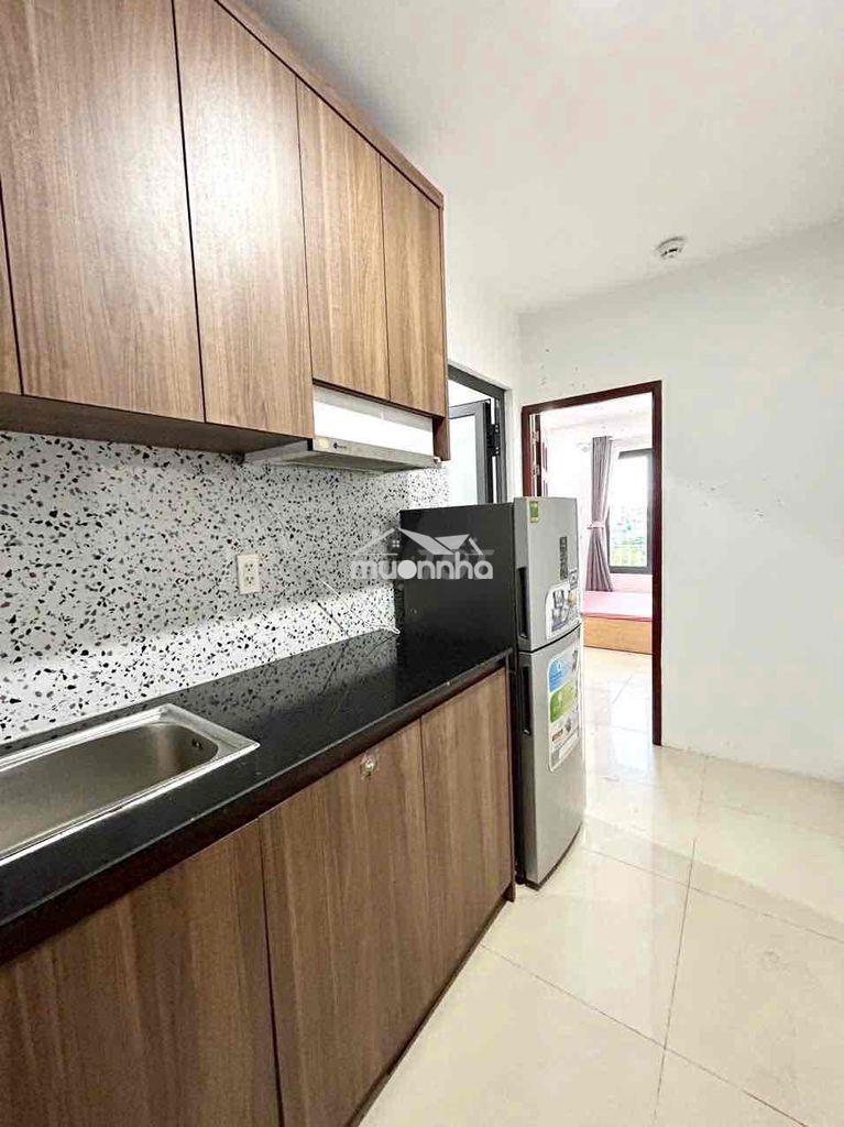 Cho thuê căn hộ 1pn tách bếp ban công thang máy hầm xe thành thái q10