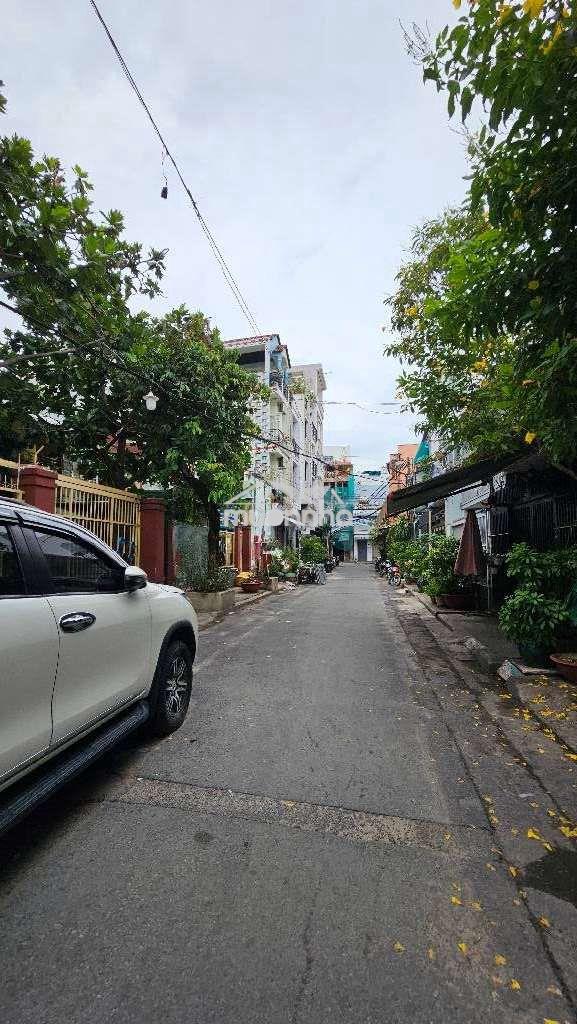 Bán nhà :lạc long quân p 10 tân bình ,ngang 4m- 28m2, giá: 2.7tỷ 