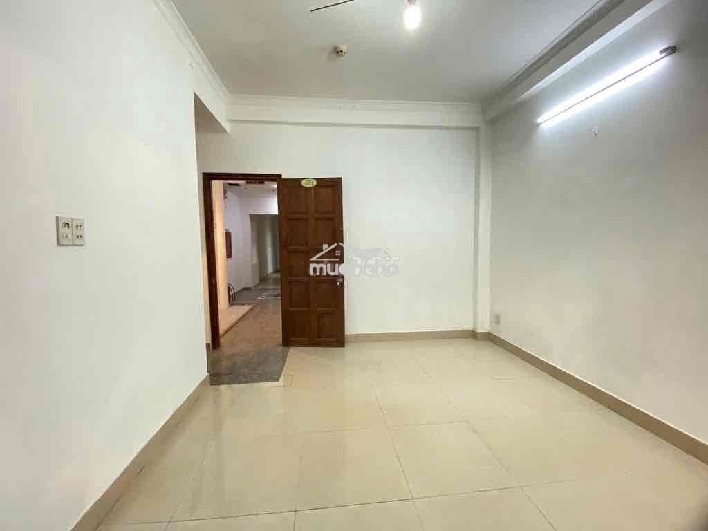 Cho thuê phòng trọ nhà mặt tiền đường thoáng mát . - 4