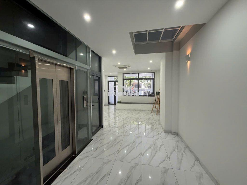 Cho thuê văn phòng tầng trệt kdt vạn phúc city giá 12tr - 4