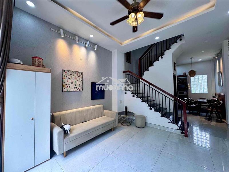 Nhà 2 tầng mới – nội thất đẹp – hẻm 7m – vị trí vip trung chánh