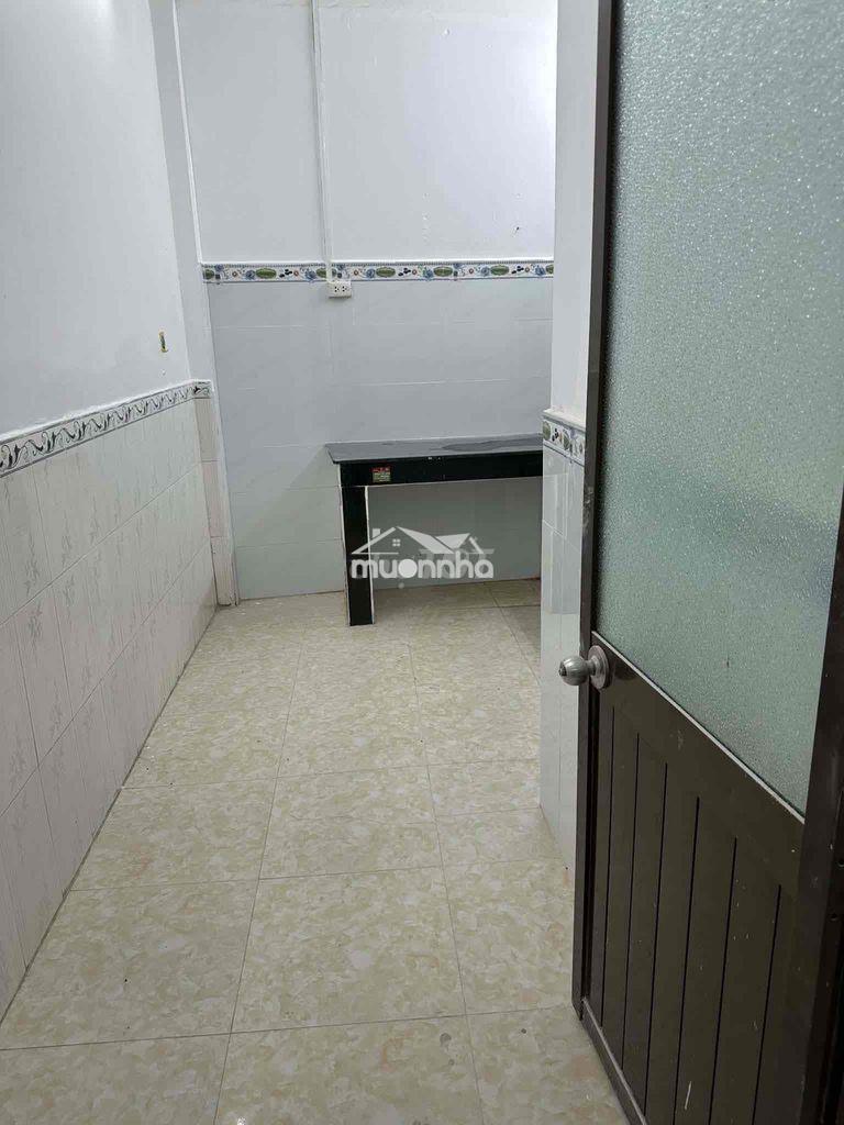 Nhà nguyên căn 1 trệt 1 lầu hẻm 4m - 2