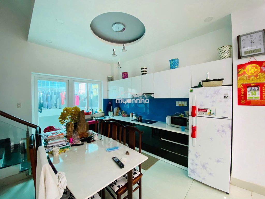 Bán gấp nhà mega village 75m2,đầy đủ nội thất, sổ hồng, bảo vệ, hồ bơi - 2