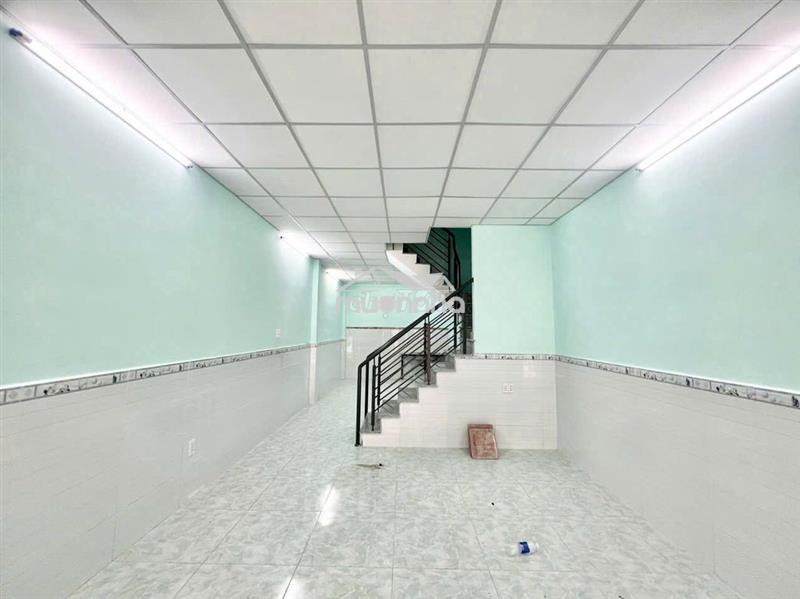 Cho thuê nhà 1 lầu hẻm xe tải 1/ lê văn quới, dt 4x19m giá 12tr/tháng.