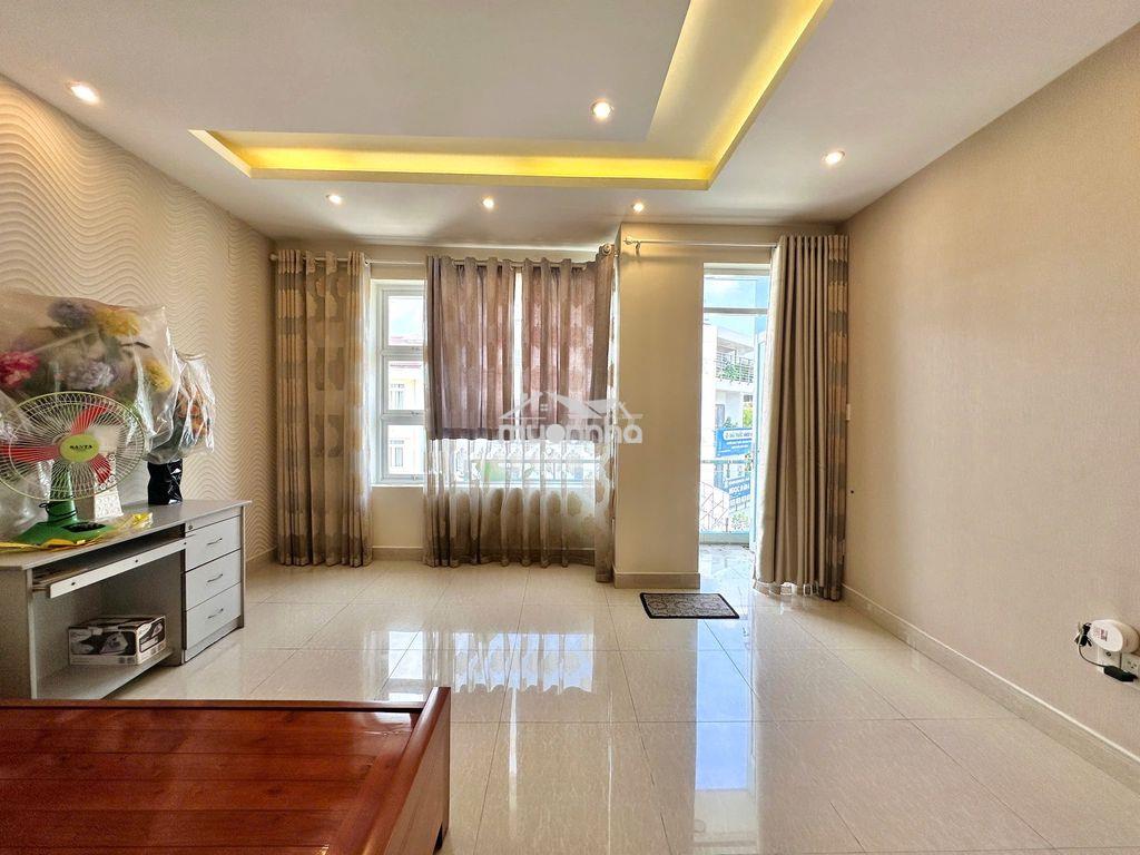 Phòng cho thuê 40m2 có ban công, full nội thất q7 chỉ 6tr/tháng - 4