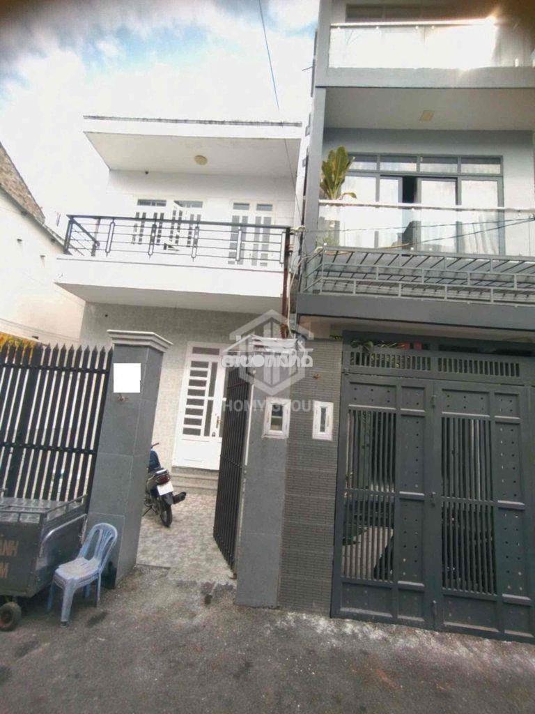 Hàng hiếm! nhà 3pn ngay đối diện đh spkt, ngã 4 thủ đức