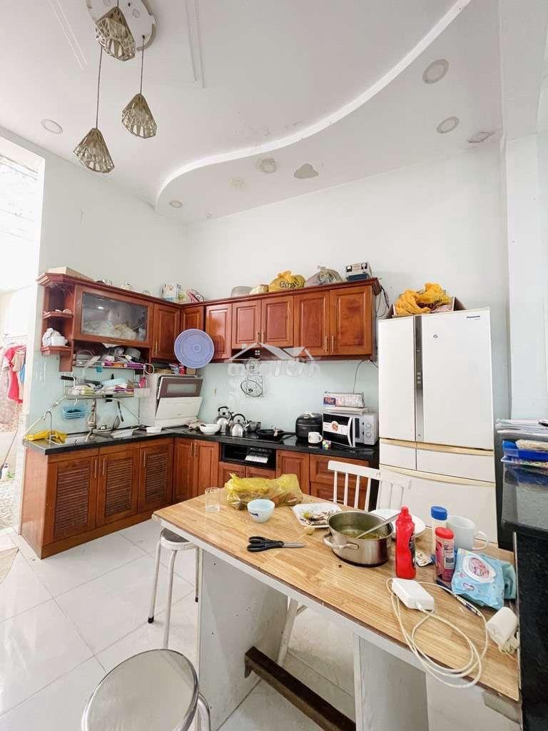 Sổ 6/2025
nhỉnh 4 tỷ tl,
cn 92 m
🔥quận 12 - 5p qua gò vấp - xe hơi - 2