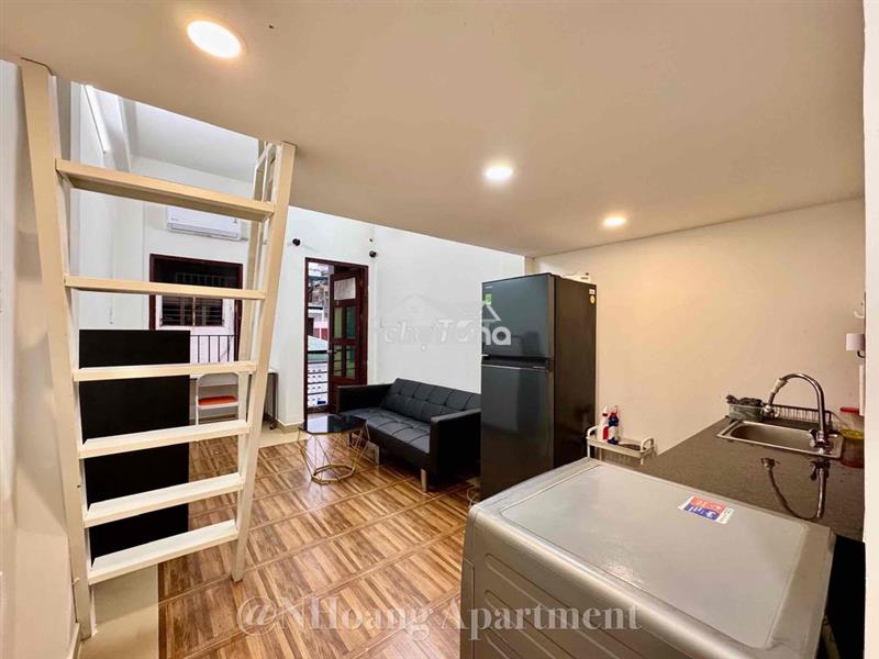 Cho thuê căn hộ gác balcon 35m2 4ng3xe ngay cv lê văn tám quận 1