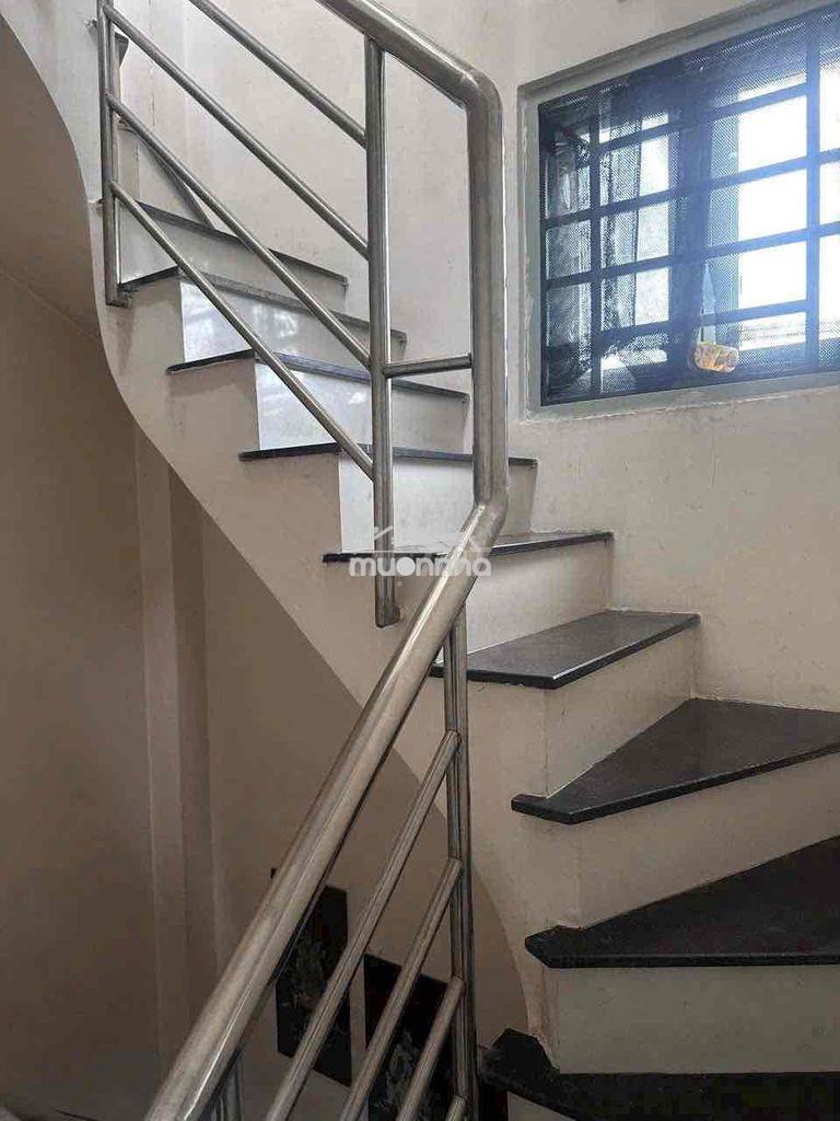 Nhà đẹp cần bán đường bến vân đồn f2q4 - 4
