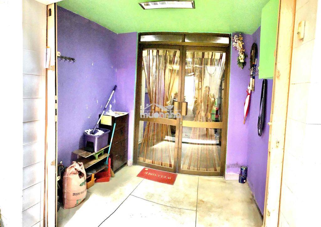 Cho thuê nhà nc trệt lầu full nội thất. nguyễn văn cừ .quận 1 - 2