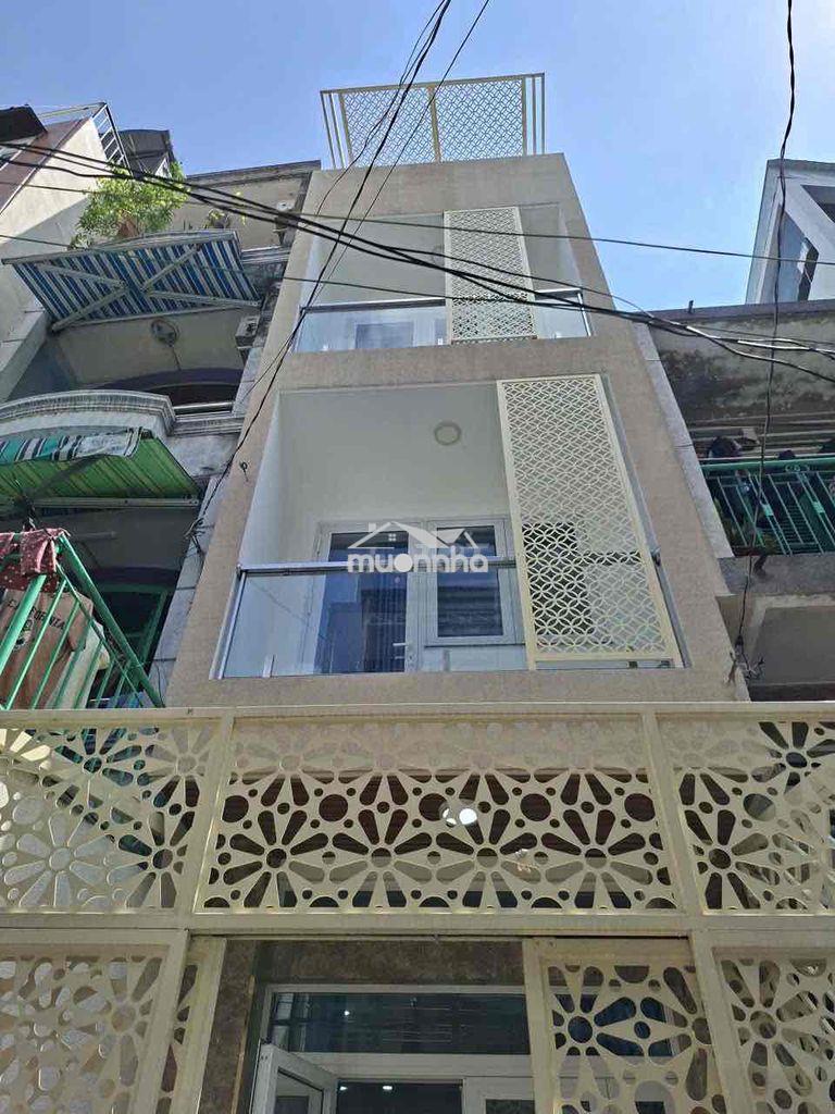 Nhà bán khu chợ thiếc 1 trệt 2 lầu sân thuợg nhà đẹp ở liền
