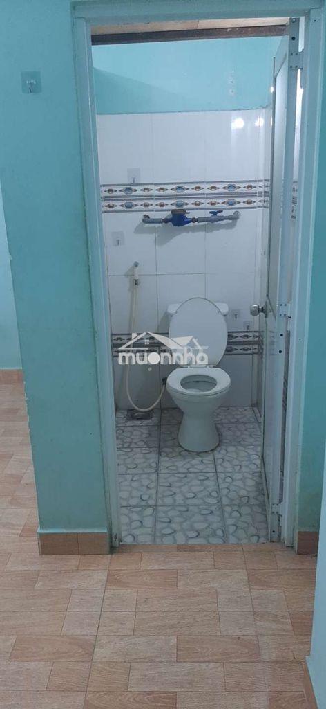 Cho thuê phòng trọ và bãi đậu xe ôtô.giờ giấc tự do. - 2