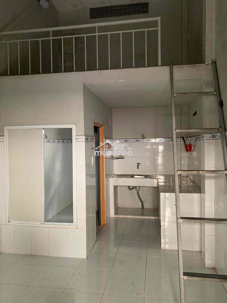 KẸT TIỀN BÁN DẪY TRỌ ĐANG KHÁCH FULL - 3