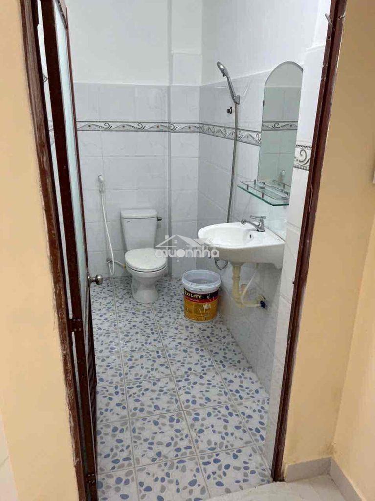 Cho thuê nhà cấp 4 có lửng rộng 100m2 đường xe tải làm kho để ở vp cty - 4