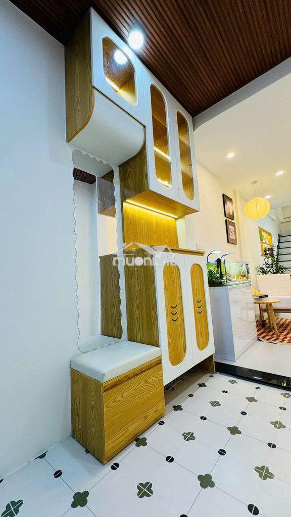Chính chủ bán nhà 2 tầng trần cao vân gần biển sát chổ để ô tô