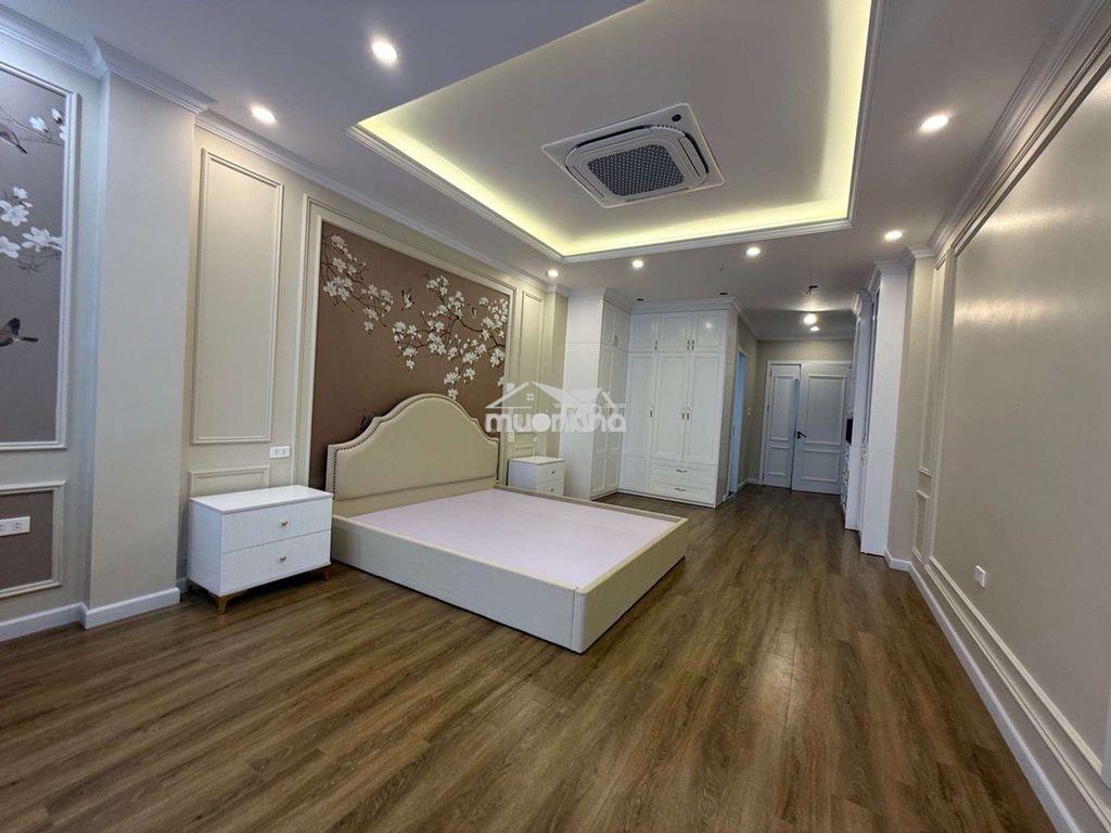 Nguyễn văn cừ - 8 tầng thang máy - gara 2 ô tô - kinh doanh  - 25 tỷ - 2
