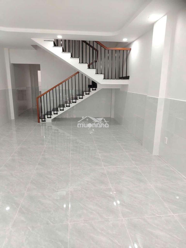 Cho thuê nhà nguyên căn 1 trệt 1 lầu, dt 4,5×20 có 3pn,2wc. khu chợ
