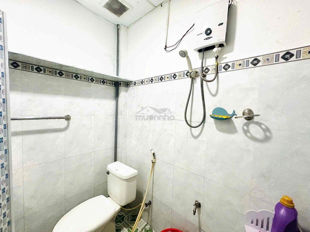 Nhà nguyên căn đầy đủ nội thất đg lê văn lương - 4