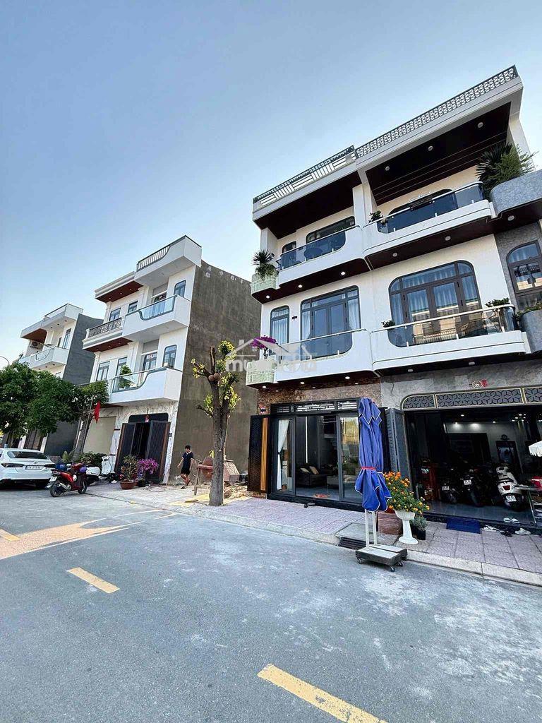 Chủ cần bán gấp nhà phố đẹp ngang 4,5m tại bình chuẩn tp thuận an