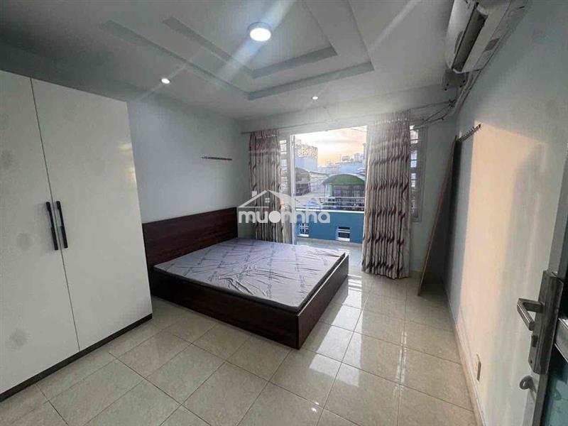 Chính chủ cho thuê 3 phòng trống có ban công ngay cầu chữ y sát quận 1